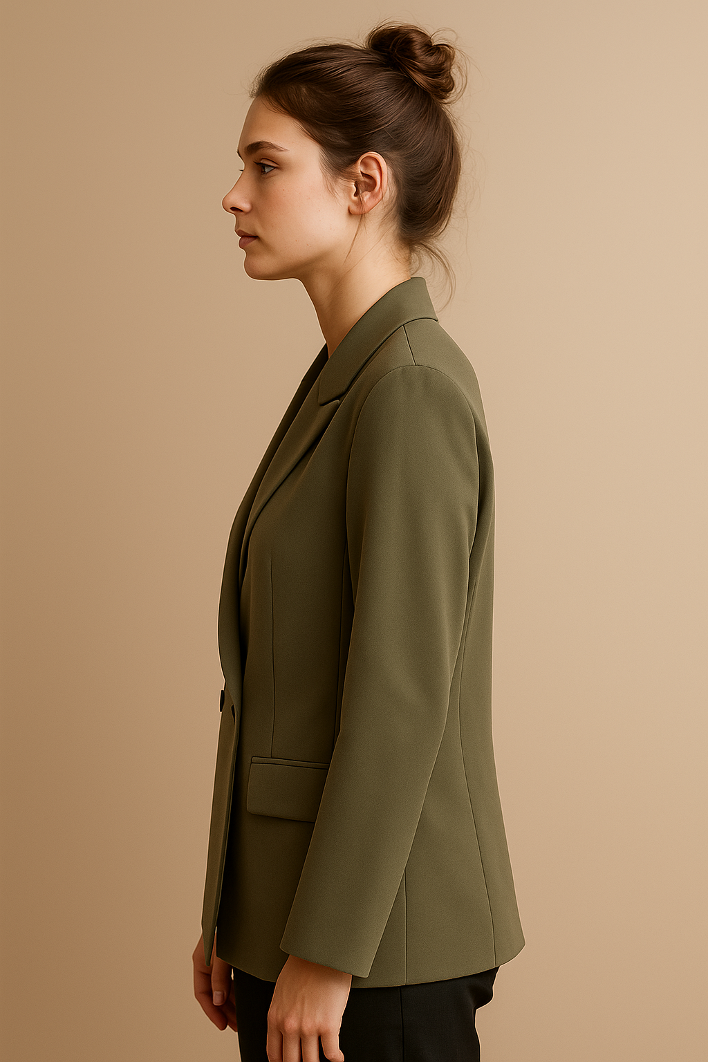 Damska marynarka z podwójnym zapięciem na guziki w kolorze oliwkowym
